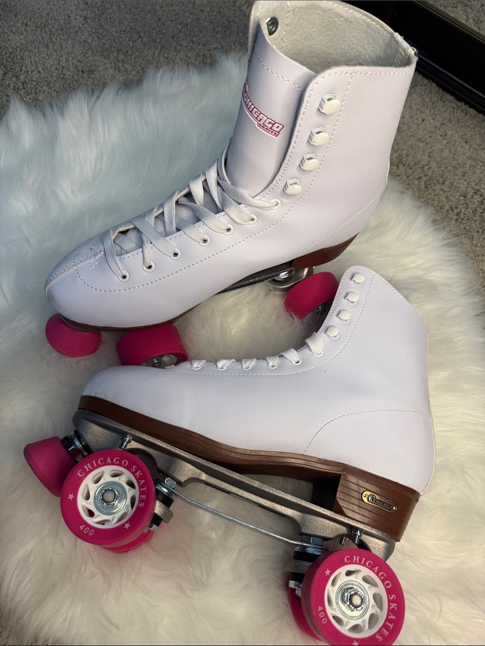 Chicago Skates Women's White Roller Skates with Pink Wheels